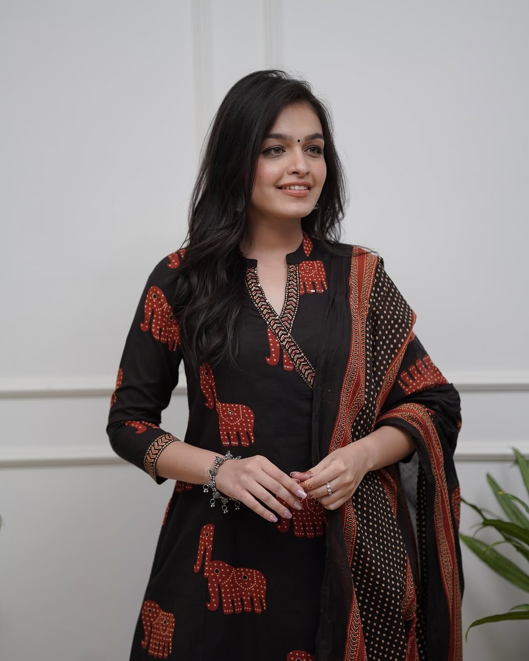 Agoka Kurti and pant duptta set - Image 6